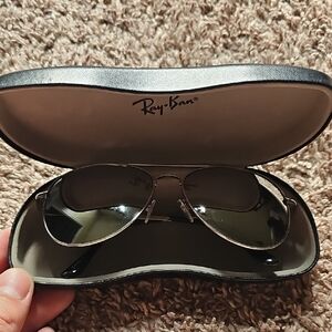 Ray-Ban Black and Silver Aviator Sunglasses
